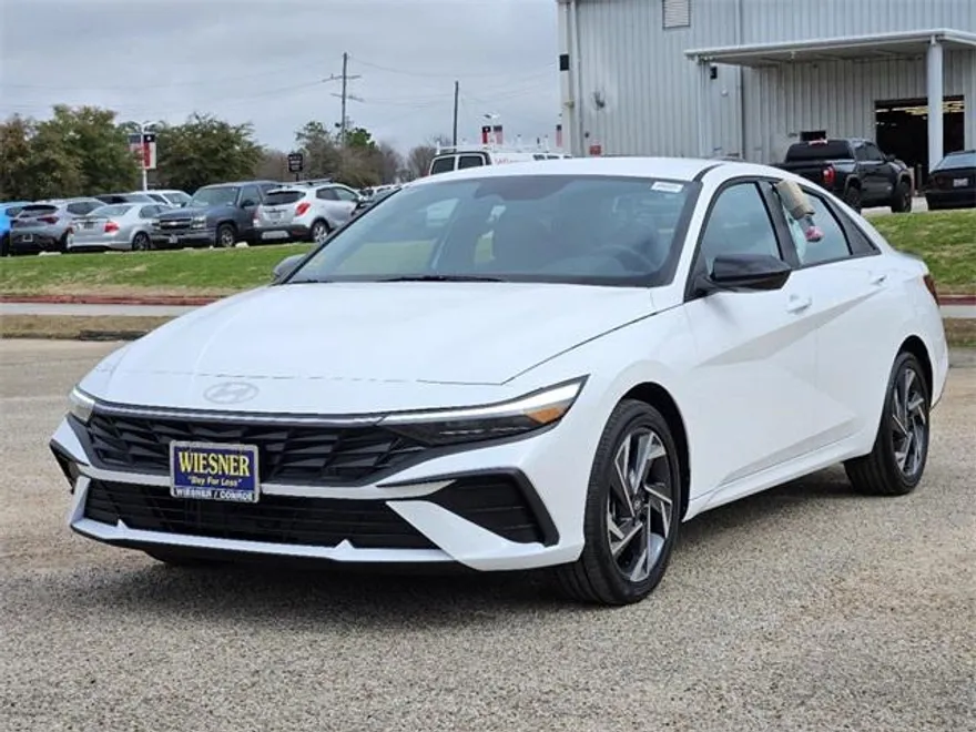 2025 Hyundai Elantra Hybrid SEL Sport photo 1