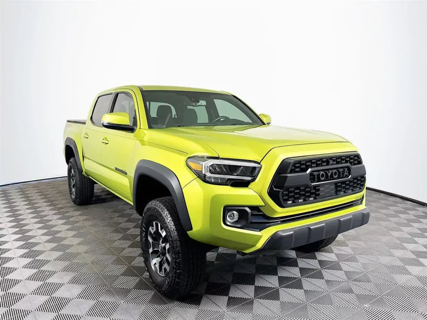 2023 Toyota Tacoma TRD Off-Road V6 4x4 photo 1