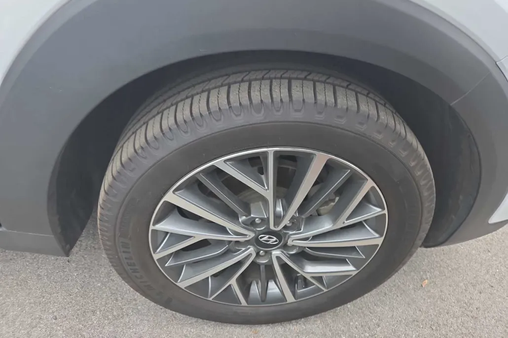 2021 Hyundai Tucson Ultimate photo 1