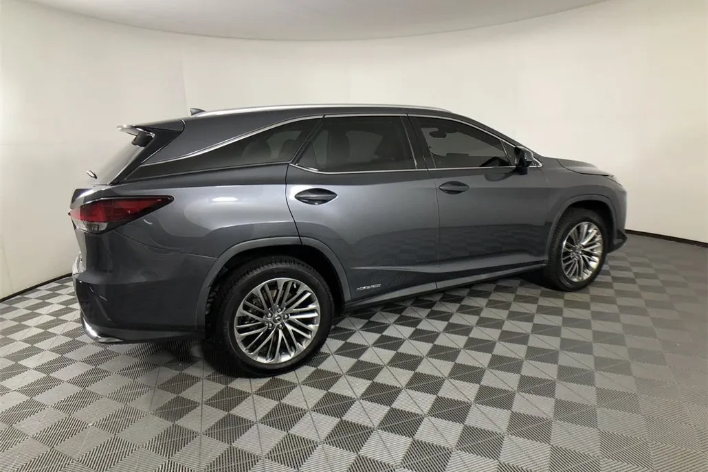 2022 Lexus RX 450hL Luxury photo 1