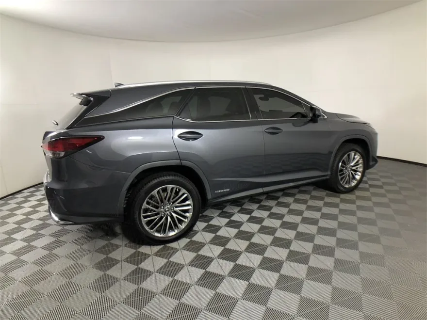 2022 Lexus RX 450hL Luxury photo 1