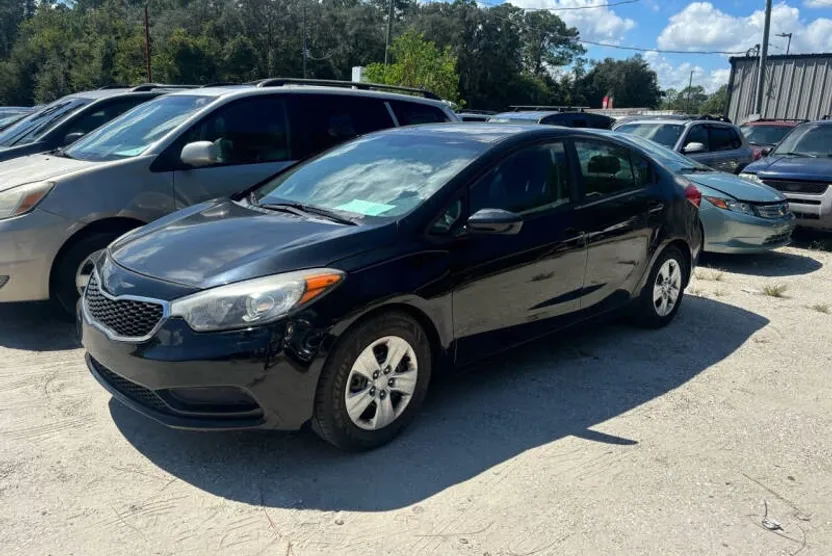 2015 Kia Forte LX photo 1
