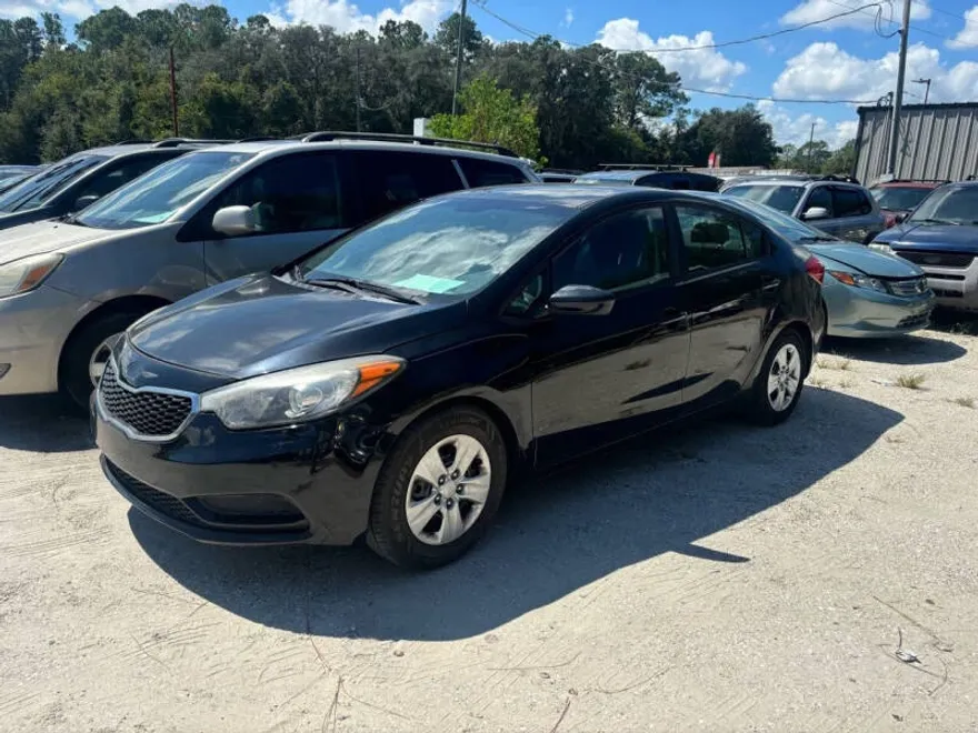 2015 Kia Forte LX photo 1