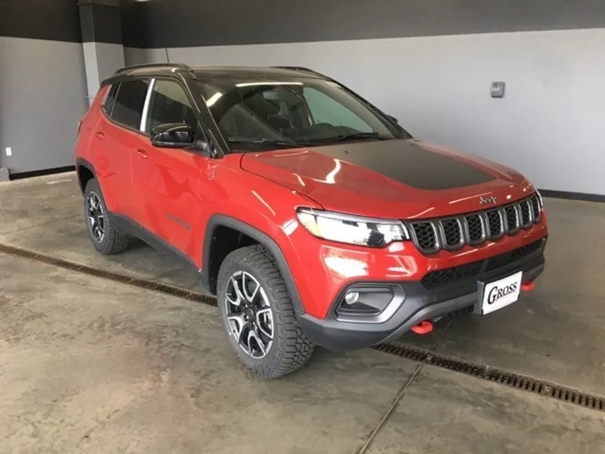 2026 Jeep Compass Trailhawk photo 1