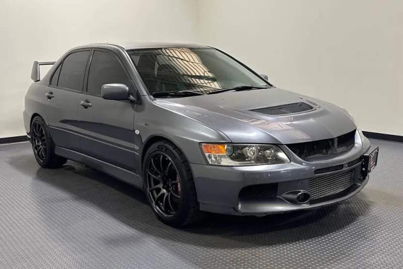 2006 Mitsubishi Lancer Evolution IX photo 1