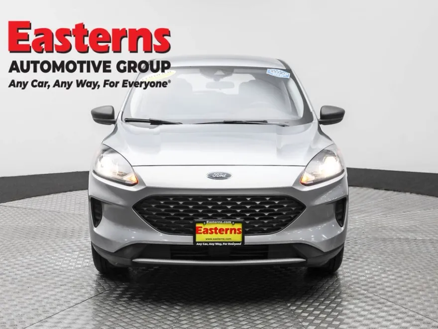 2022 Ford Escape S photo 1