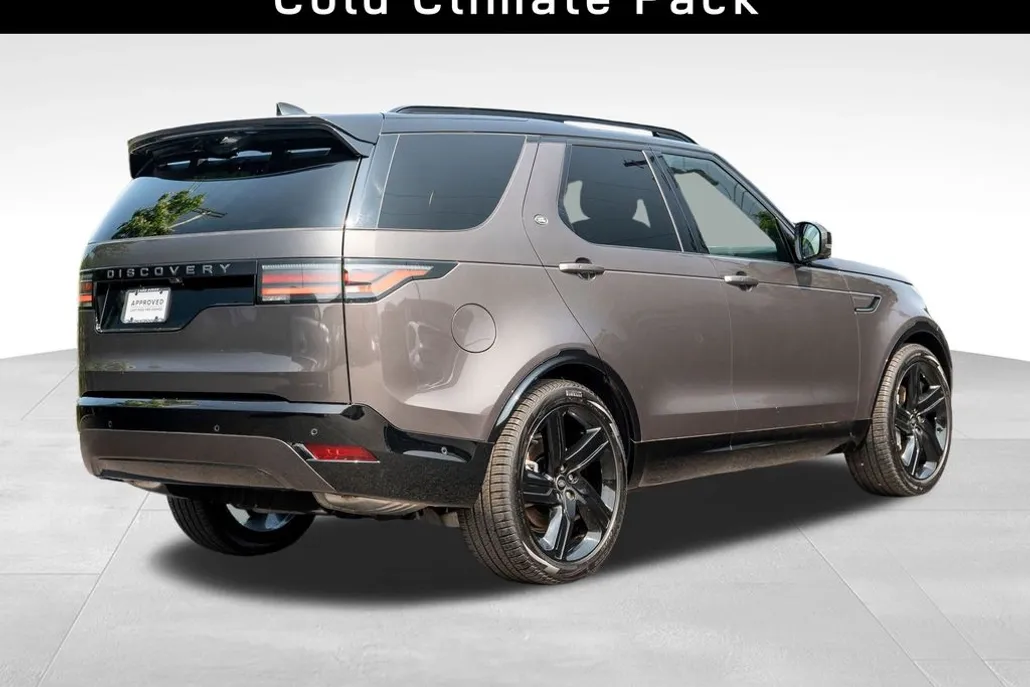 2024 Land Rover Discovery SE photo 1