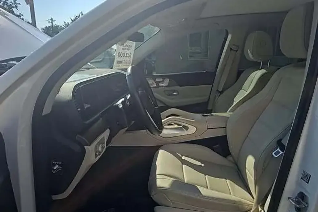 2024 Mercedes Benz GLE 450 4MATIC photo 1