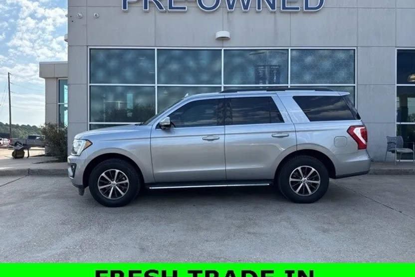 2020 Ford Expedition XLT photo 1