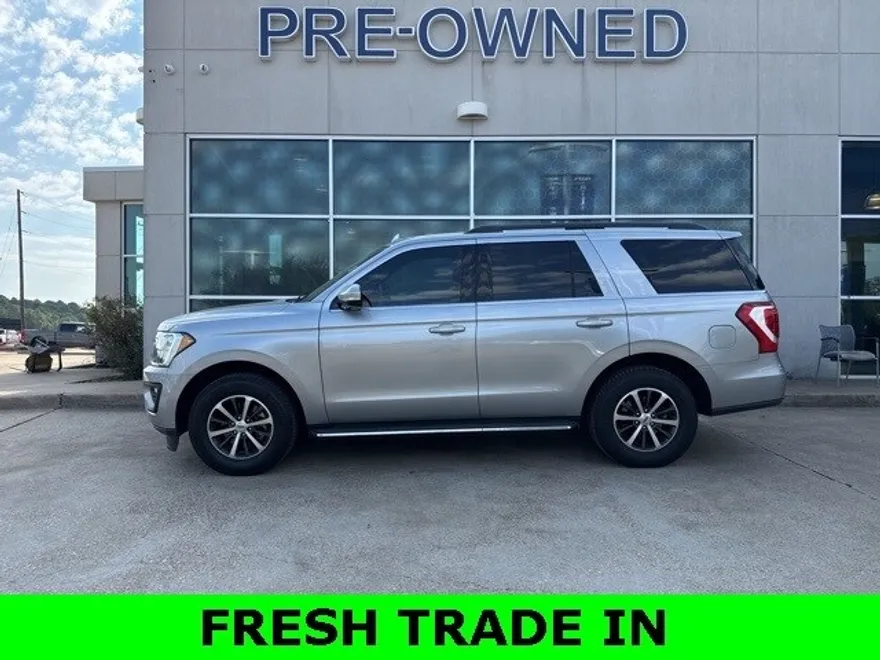 2020 Ford Expedition XLT photo 1