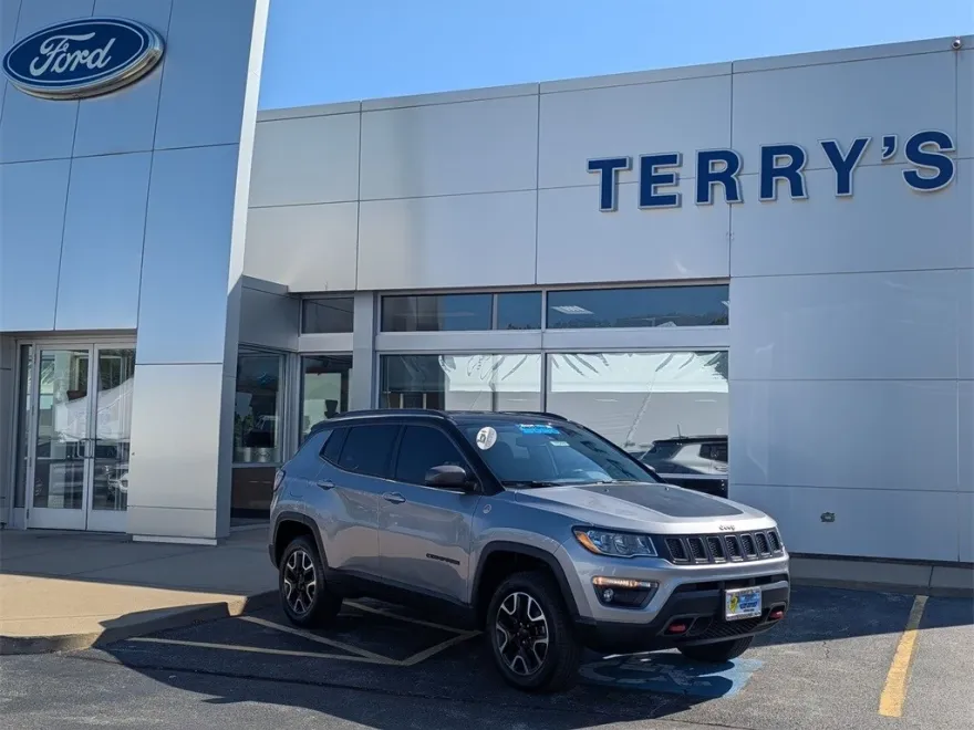 2020 Jeep Compass Trailhawk photo 1
