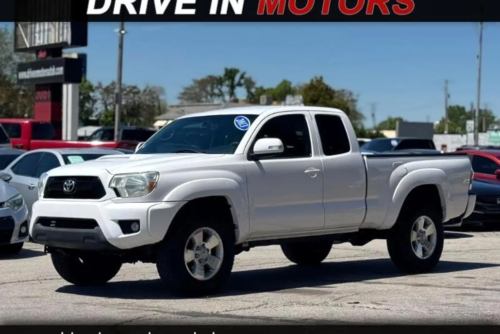 2013 Toyota Tacoma Access Cab V6 4x4 photo 1
