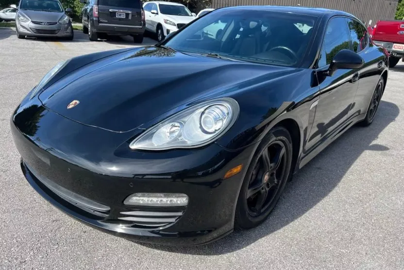 2011 Porsche Panamera Base photo 1