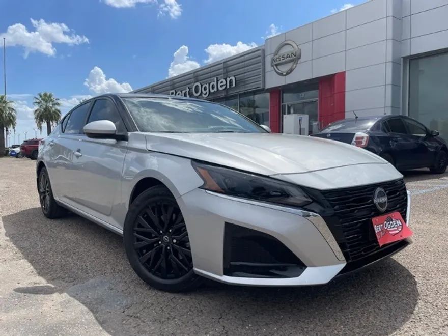 2025 Nissan Altima SV Special Edition photo 1