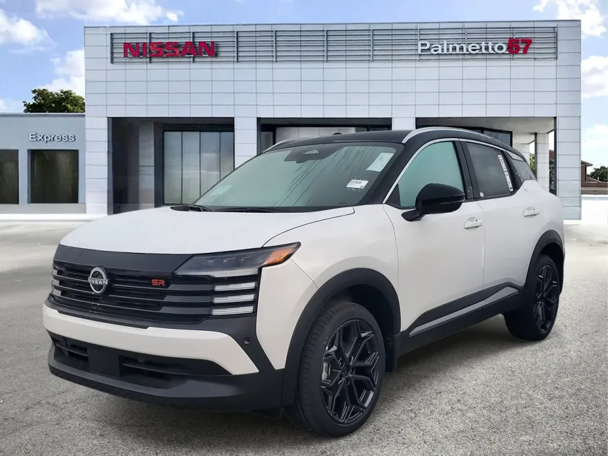 2025 Nissan Kicks SR photo 1