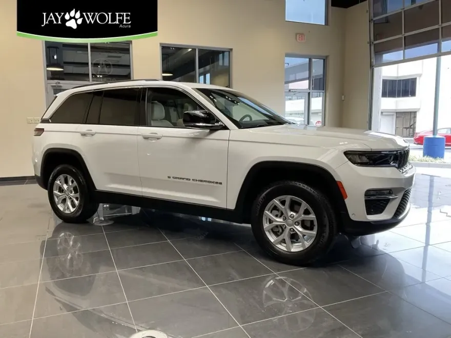 2023 Jeep Grand Cherokee Limited photo 1