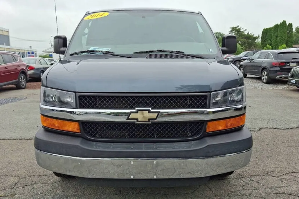 2014 Chevrolet Express LT 3500 photo 1