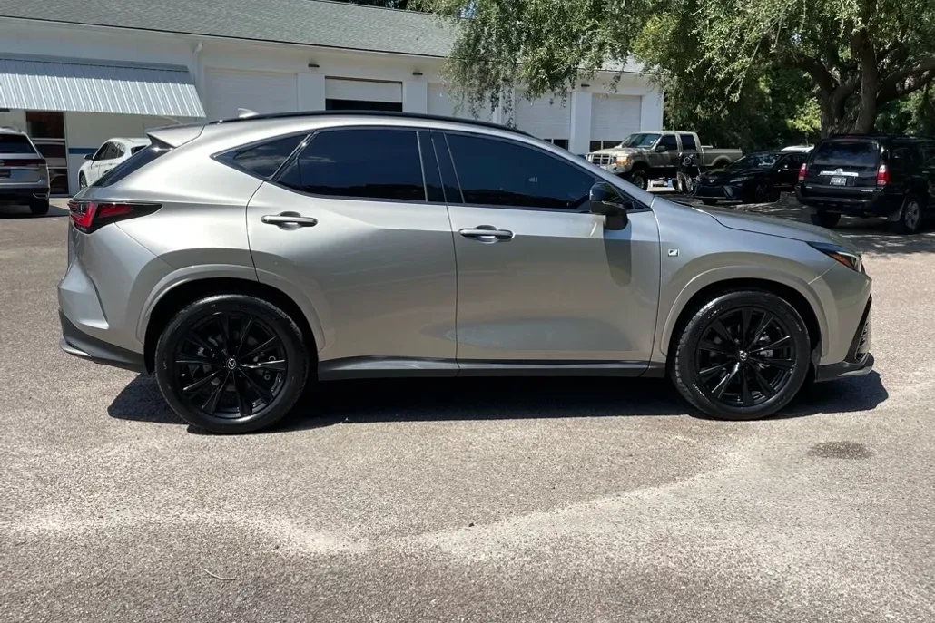 2022 Lexus NX 350 F SPORT Handling photo 1