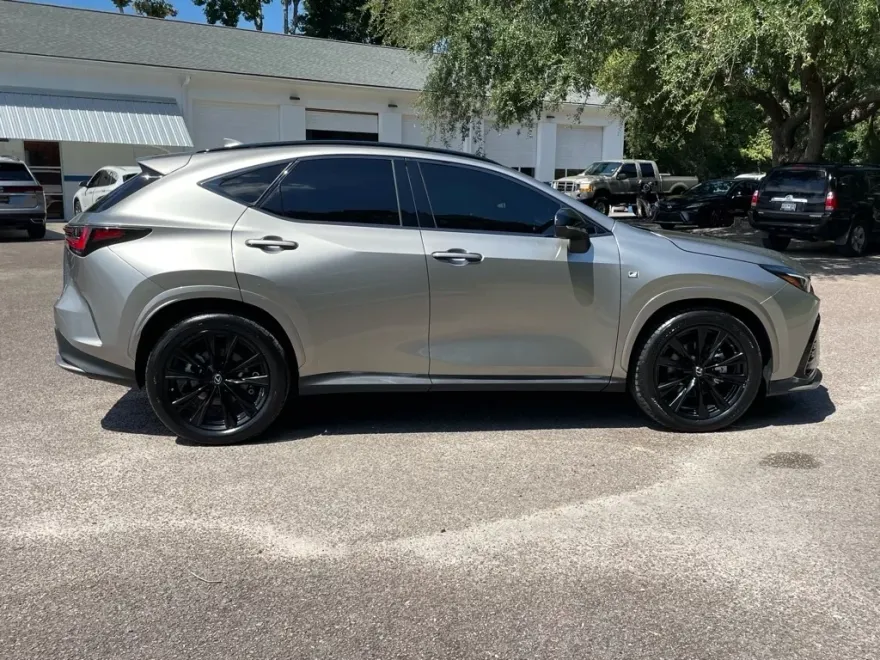 2022 Lexus NX 350 F SPORT Handling photo 1