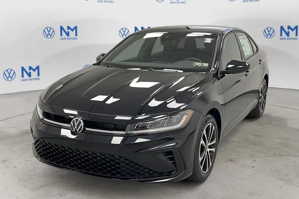 2026 Volkswagen Jetta Sport photo 1