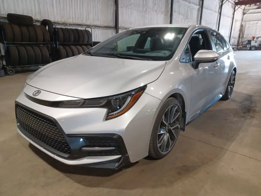 2021 Toyota Corolla SE photo 1