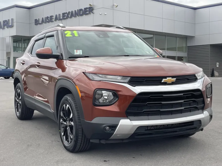 2021 Chevrolet Trailblazer LT photo 1