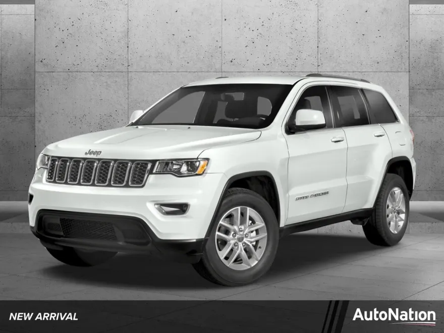 2019 Jeep Grand Cherokee Laredo photo 1