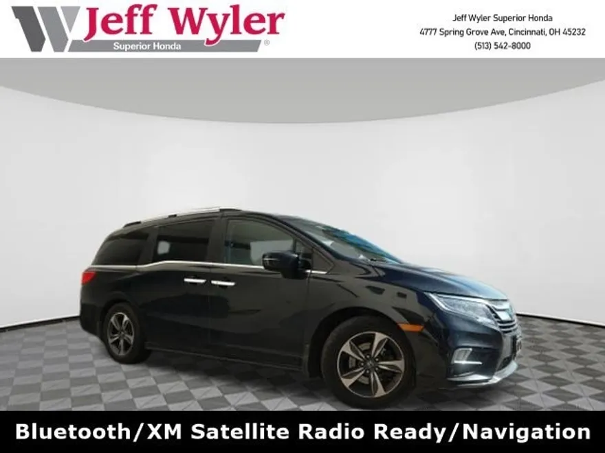 2018 Honda Odyssey Touring photo 1