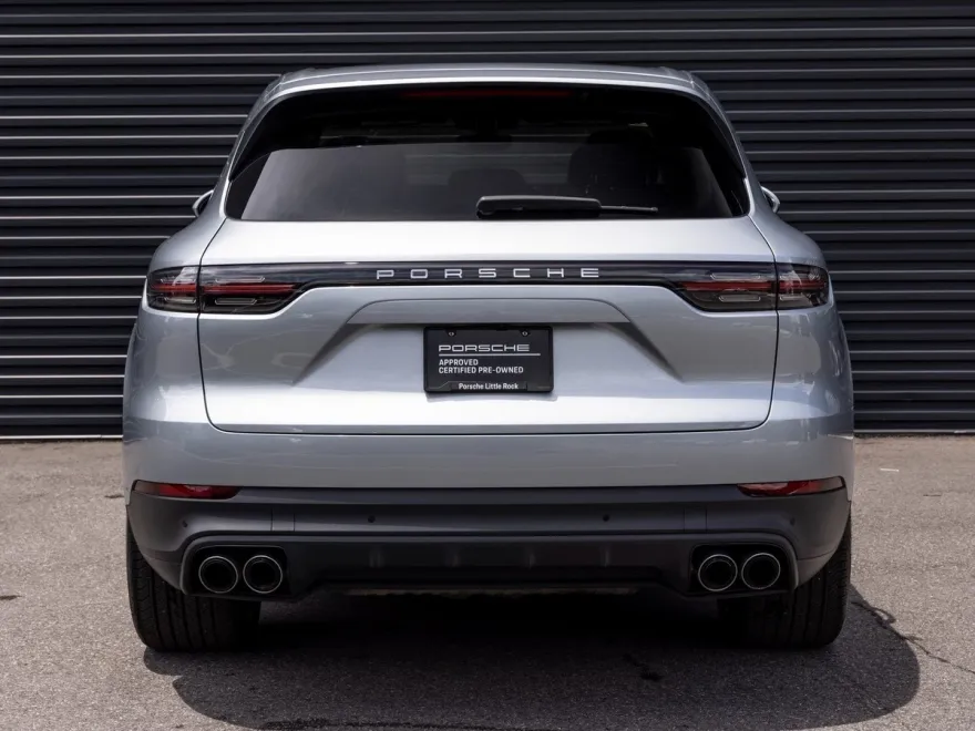 2021 Porsche Cayenne photo 1