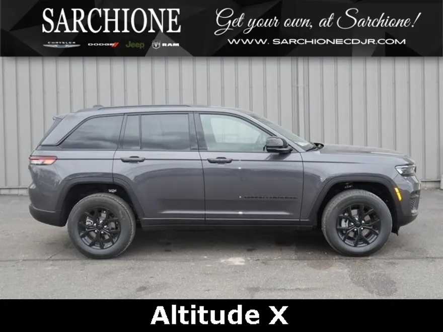2025 Jeep Grand Cherokee Laredo Altitude photo 1