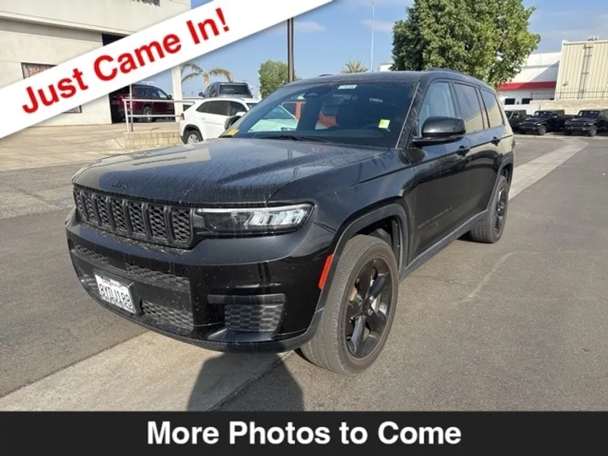 2021 Jeep Grand Cherokee Laredo photo 1