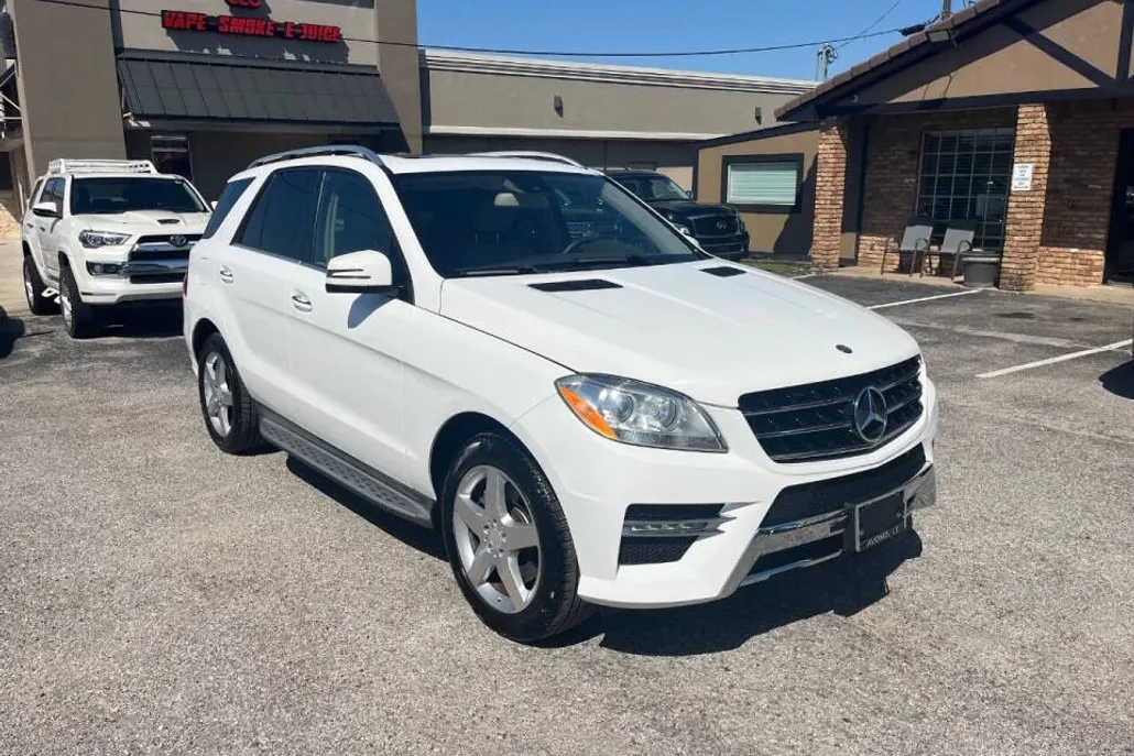 2015 Mercedes Benz ML 350 photo 1