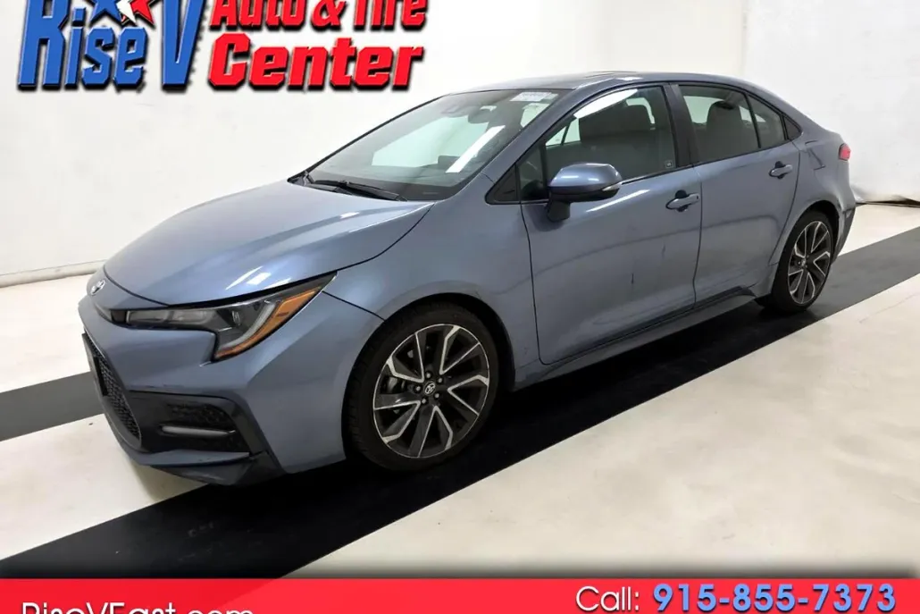 2022 Toyota Corolla SE photo 1