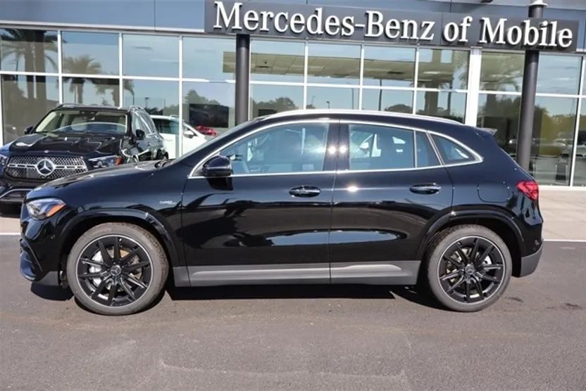 2025 Mercedes Benz GLA 35 AMG photo 1