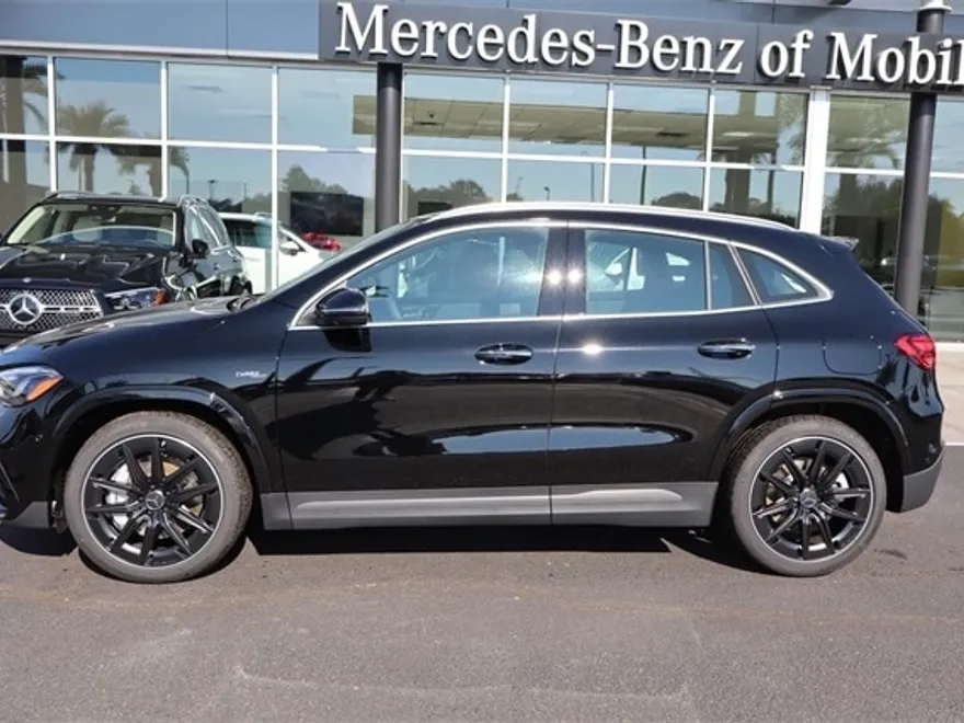 2025 Mercedes Benz GLA 35 AMG photo 1