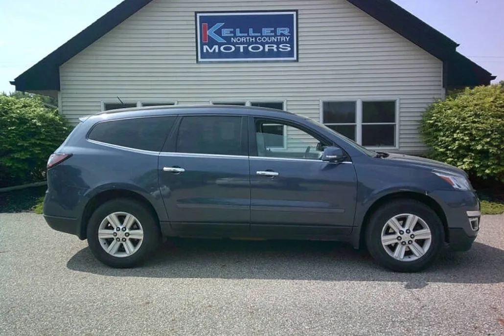 2013 Chevrolet Traverse 2LT photo 1