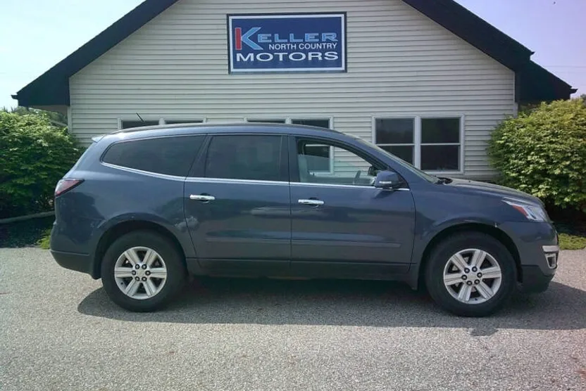2013 Chevrolet Traverse 2LT photo 1