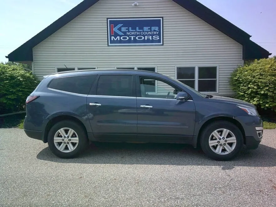 2013 Chevrolet Traverse 2LT photo 1