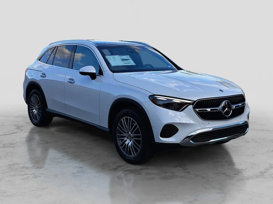 2026 Mercedes Benz GLC 300 4MATIC photo 1