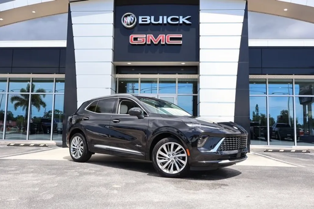 2025 Buick Envision Avenir photo 1