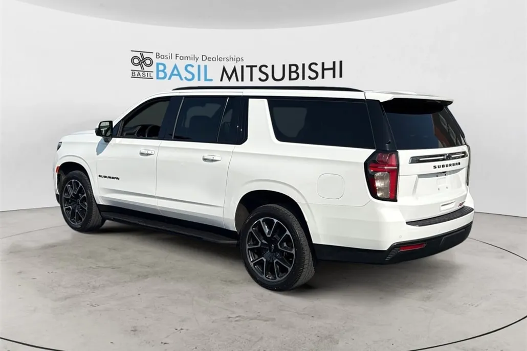 2021 Chevrolet Suburban RST photo 1