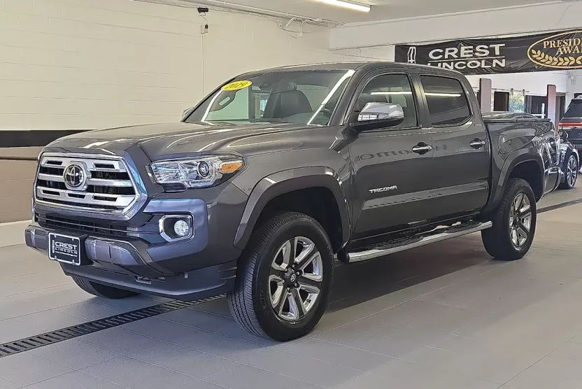 2019 Toyota Tacoma SR V6 Double Cab photo 1