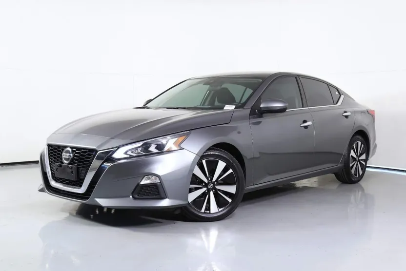 2022 Nissan Altima 2.5 SV photo 1
