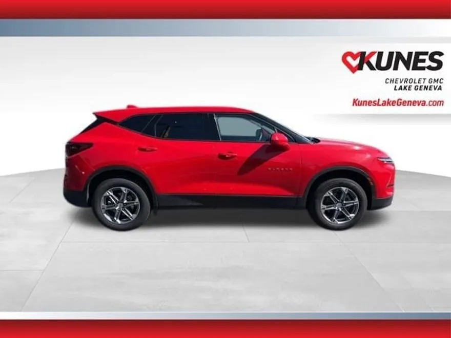 2024 Chevrolet Blazer 2LT photo 1
