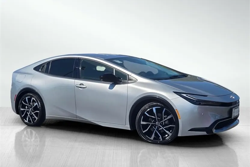 2023 Toyota Prius Prime XSE photo 1
