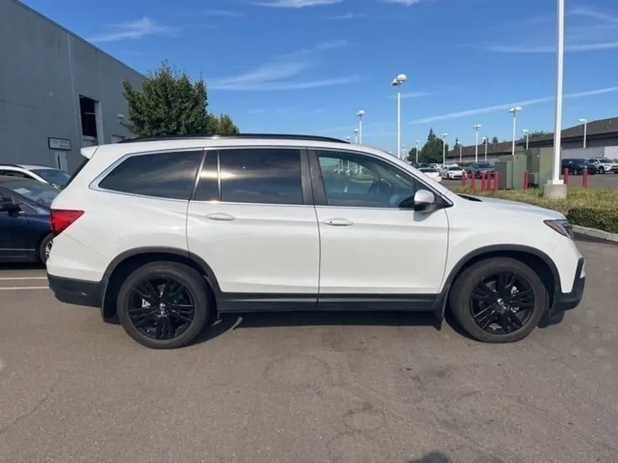 2022 Honda Pilot Special Edition photo 1