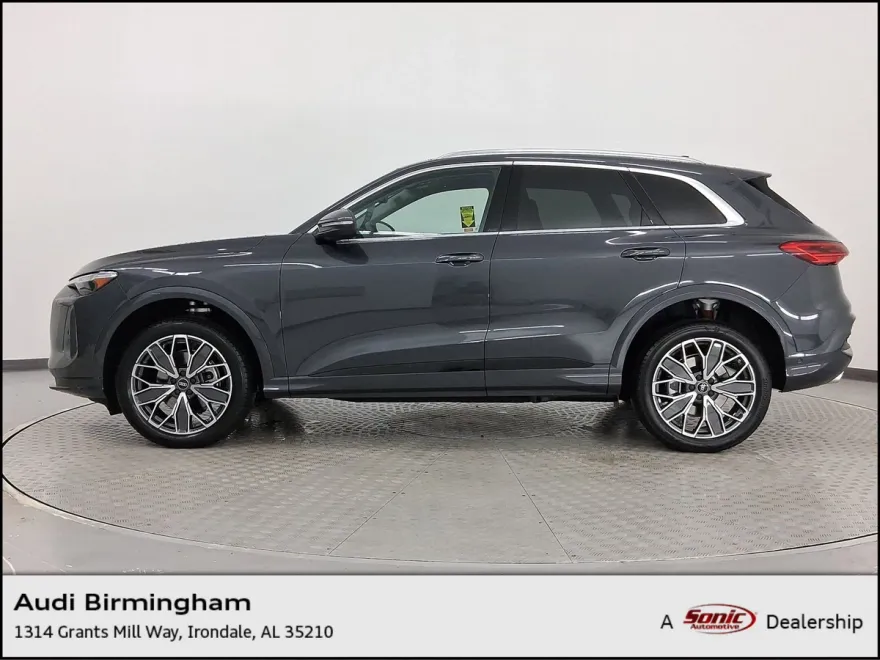 2025 Audi Q5 2.0T Premium Plus photo 1
