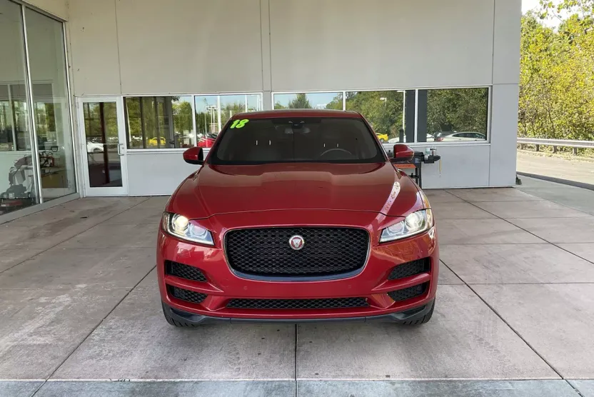 2018 Jaguar F-PACE Premium photo 1