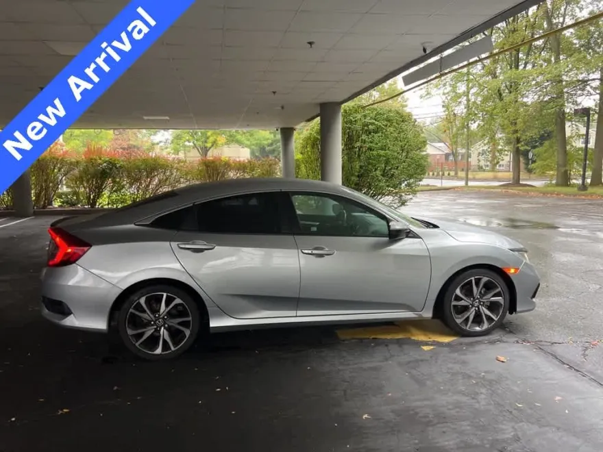 2021 Honda Civic Sport photo 1