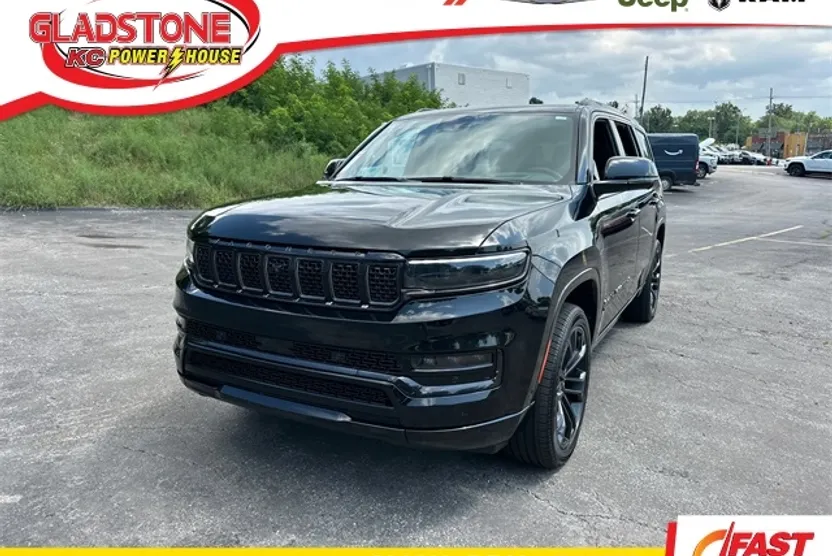 2024 Jeep Grand Wagoneer II photo 1